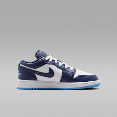 靴 nike aj1 low Air Jordan 1 Low Older Kids' Shoes. Nike ID